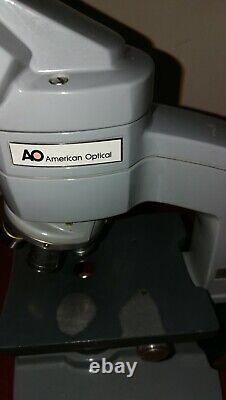 Binocular Microscope American Optical Instruments inc 2x eyepieces & 4x optics